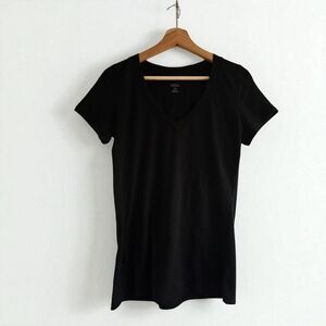 Icebreaker Women's Merino Wool V-Neck T-Shirt​, Black, Size Small